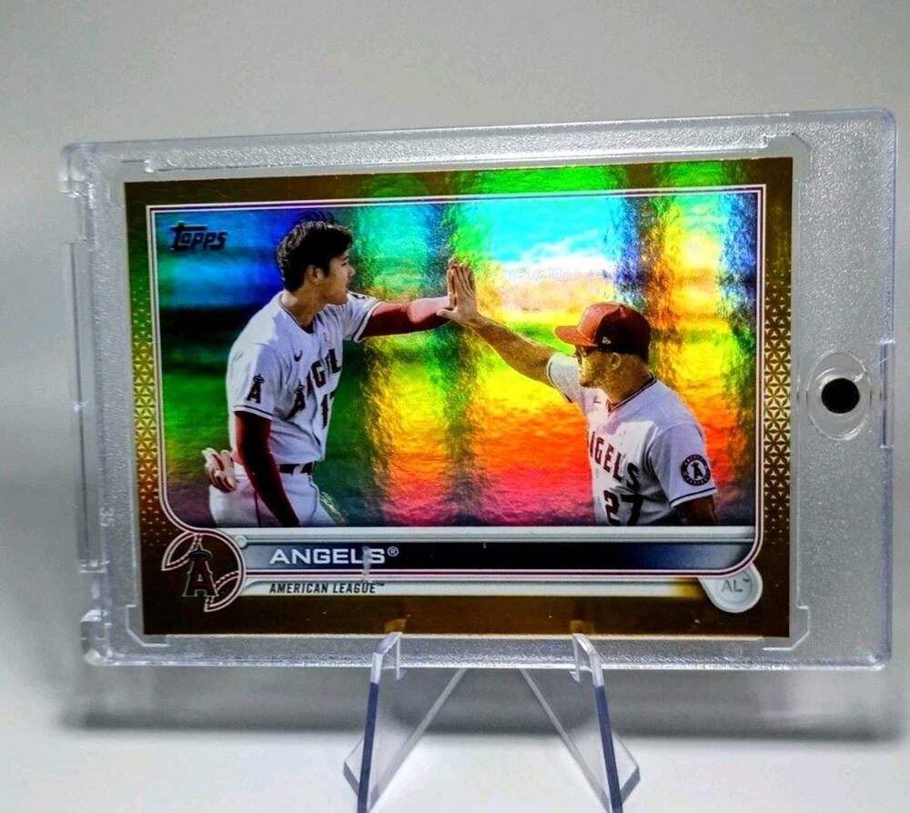 Shohei Ohtani & Mike Trout #159 Topps Angels American League Gold REFRACTOR 2022